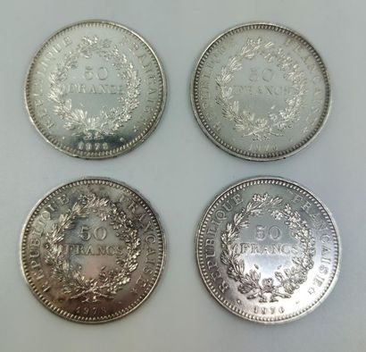 Deux pièces en argent Hercule de 50 francs...