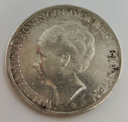 PIECE en argent de 2 demi gulden Wilhelmina
1929
Poids...