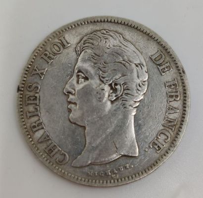UNE pièce 5 francs en argent Charles 10
1828/K
poids...
