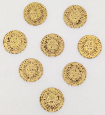 LOT comprenant :
Huit pièces de 10 Francs...