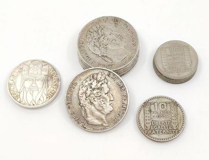LOT comprenant : 
Six pièces de 5 Francs...