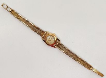 JAEGER LECOULTRE
Montre bracelet en or jaune...