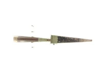 TRAVAIL ITALIEN DU XIXème SIECLE
Stylet italien...