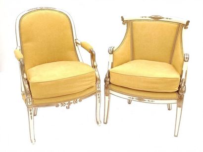 MOBILIER DE SALON DE STYLE EMPIRE comprenant...