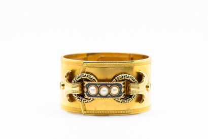 TRAVAIL FRANCAIS
IMPORTANT 750° yellow gold...