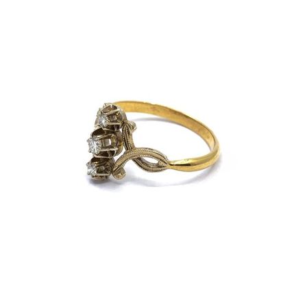 TRAVAIL Français 
750° yellow gold ring set...