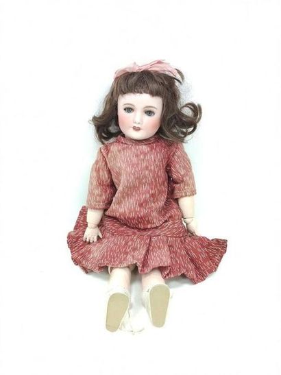 UNIS France-
Porcelain doll head mould 301,...