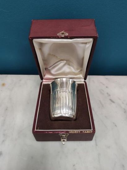 GOBELET in silver, minerva punch in its original...
