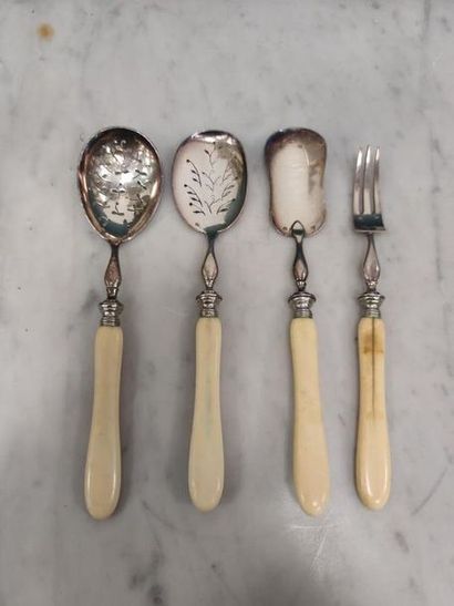 CANDY NECESSAR including:
Four pieces, silver...