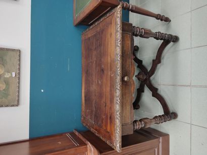 OFFICE TABLE Rectangular shape in walnut,...