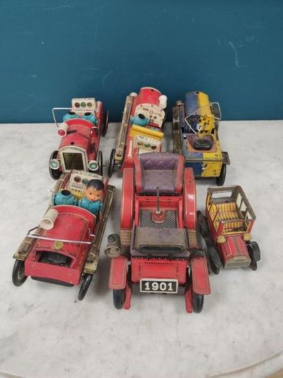 CHINA Made in 
Six cars in enamelled sheet...