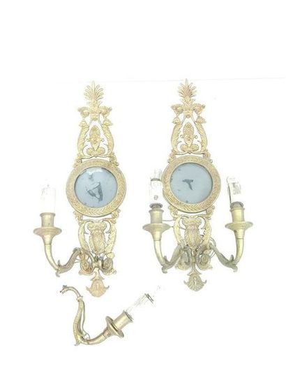 PAIR OF APPLICATIONS
In brass with two light...