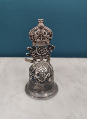 SERVICE BELL in silver 800 with the effigy...