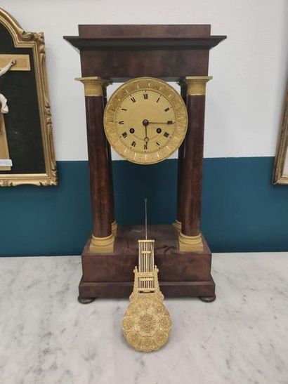 ANDRE ANDRE à LANGRES 
Wooden portico clock...