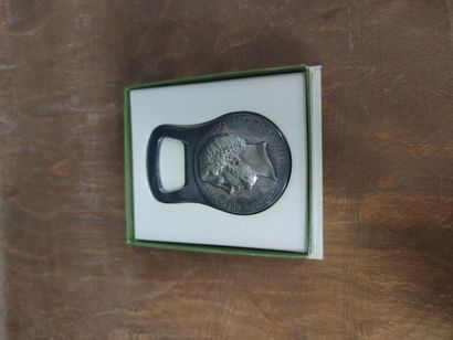 CHRISTOFLE 
Bottle opener in silver metal...