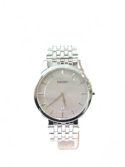 SEIKO
Bracelet watch, 37mm stainless steel...