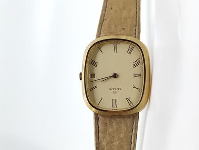 MILUS
Bracelet watch, rectangular gold-plated...