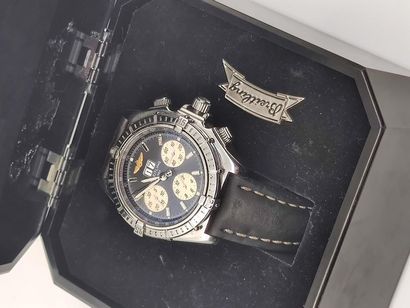 BREITLING Chronograph
Bracelet watch, round...