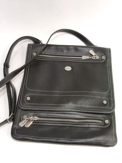 MAC DOUGLAS 
Black leather shoulder bag with...