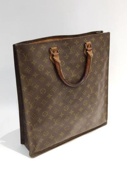 LOUIS VUITTON 
Canvas handbag monogrammed,...