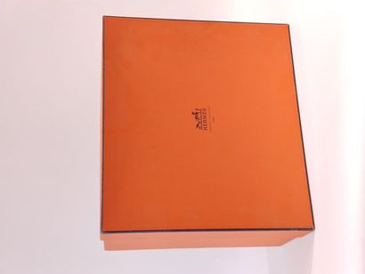 HERMES 
Blue leather handbag model feather...