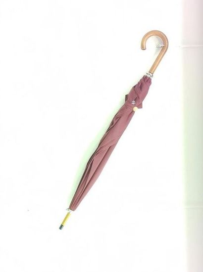 CARTIER 
Bordeaux umbrella, wooden pomme...