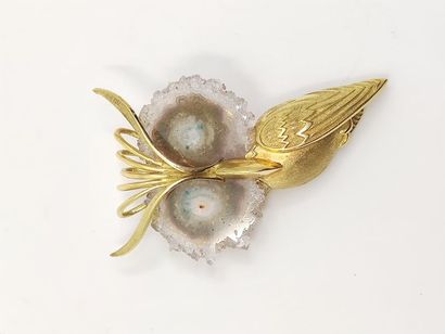 TRAVAIL Français
Broche en or jaune 750°...