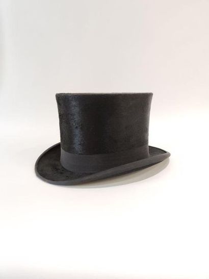 CHAPEAU haut de forme
taille 54
Maison LOUIS...