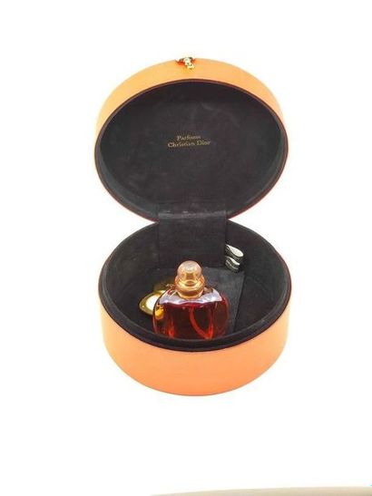 GIVENCHY Paris Extra vagance d'Amarige
Coffret...