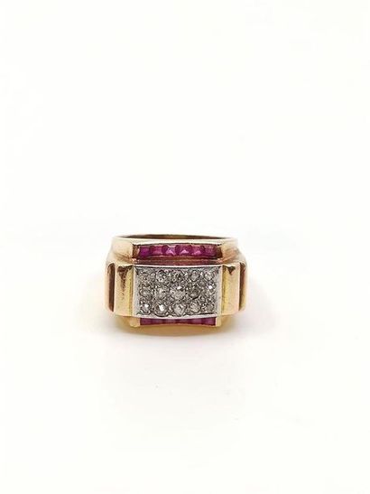 Tank ring in two-tone gold diamond-pavé 
Gross...