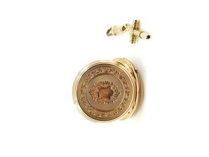 E BERUSI
Neck watch in 750° yellow gold,...