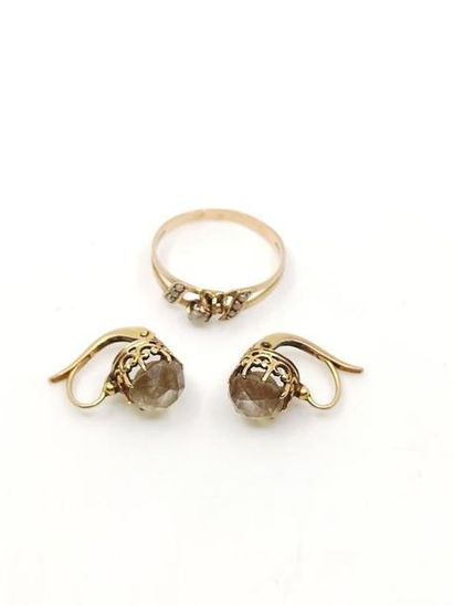 Pair of 750° yellow gold sleepers decorated...