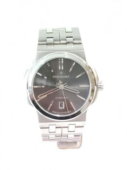 PEQUIGNET
Steel bracelet watch, 43 mm round...