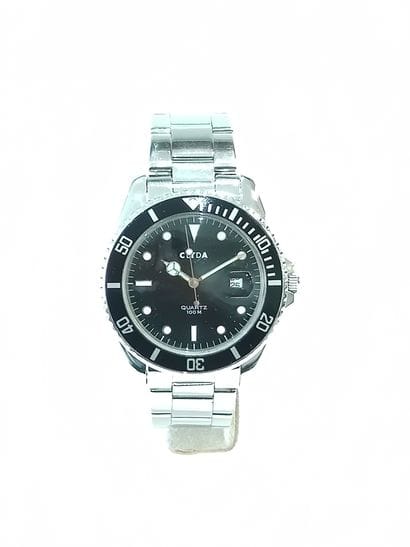 CLYDA

Montre bracelet, boîtier rond en acier...