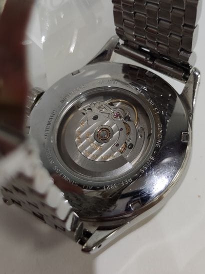 GLYCINE

Montre bracelet en acier, boitier...