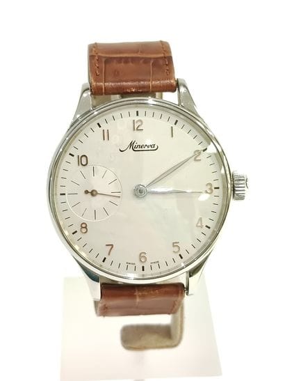 MINERVA

Montre bracelet, boitier rond 42...