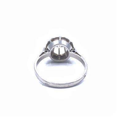 BIJOU NEUF

Solitaire en or gris 750° orné...