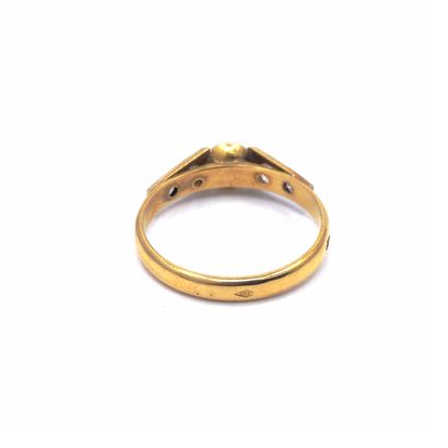 TRAVAIL Français 

Bague en or 750° et platine...