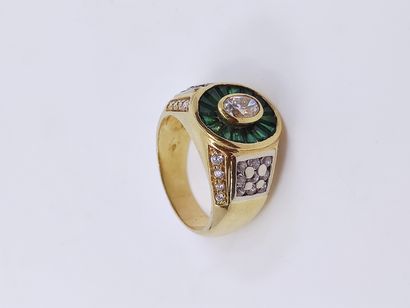 TRAVAIL étranger

Bague en or jaune 750°...
