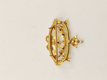 BROCHE en or jaune 750° et vert ornée de...