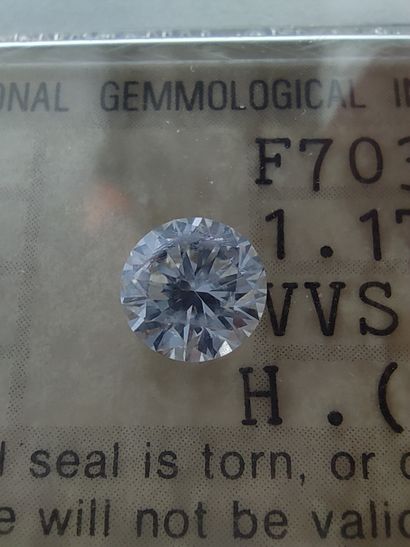 DIAMANT 1,17 CT COULEUR H VVS2

Certificat...