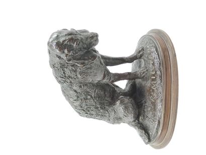 FREMIET Emmanuel (1824-1910)

Epagneul assis

Bronze...