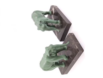 WORK OF THE 20th century

Pair of green patina...