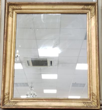 Rectangular gilded wood mirror with acanthus...