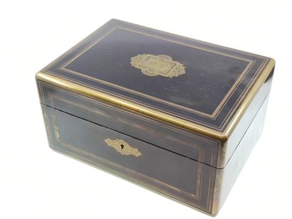 COFFRET de VOYAGE rectangulaire en placage...