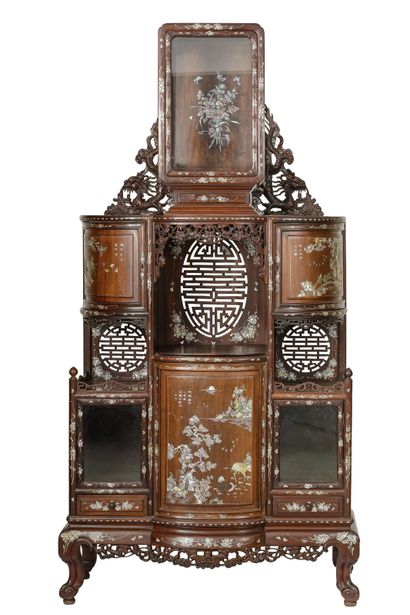 
VIETNAM - late 19th century





Large wooden...