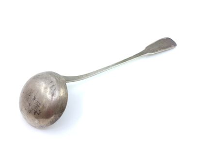 LOUCHE modèle uniplat monogrammé en argent...