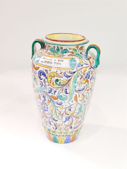 ITALIE

Grand vase renflé en faience polychrome...