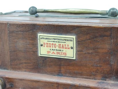 PHOTO-HALLE PARIS

Appareil photo transportable...
