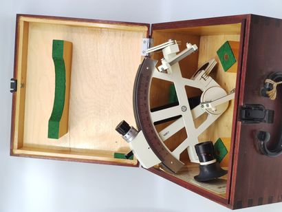 FREIBERGER (PRAZISIONS MECHANIK)

Sextant...